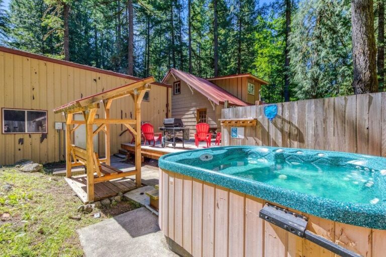 25 Amazing Cabins In Oregon For Your Next Getaway
