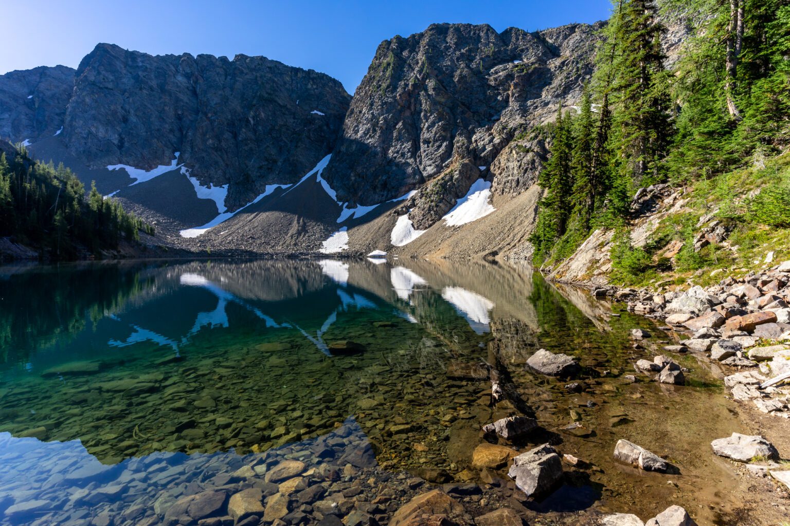 12 Amazing Easy Hikes In Washington: A Complete Guide