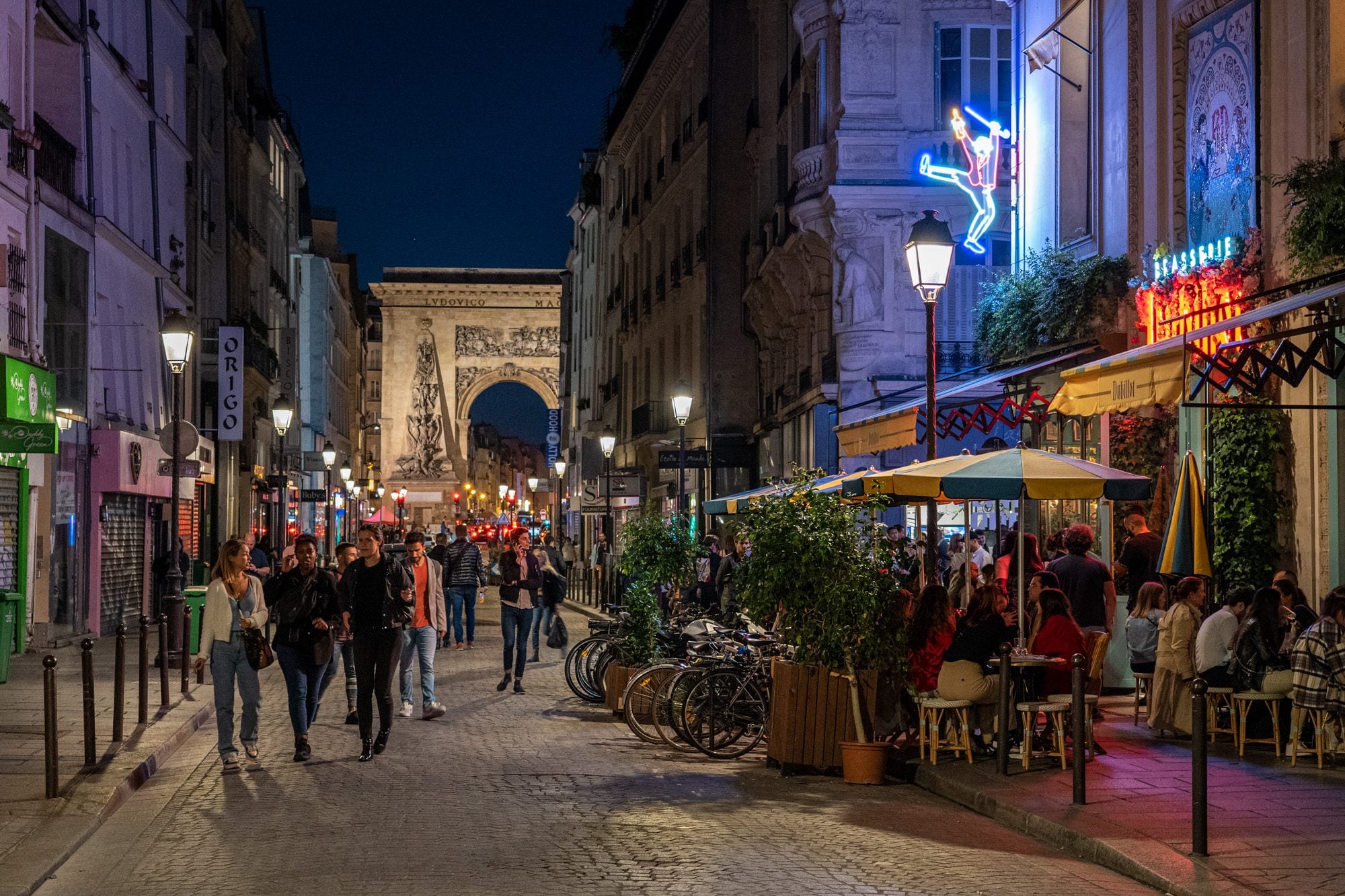 Where To Stay In Paris: A Complete Guide For First Timers