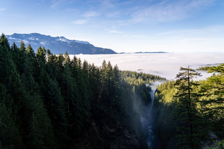 How to Hike the Amazing Wallace Falls Trail (3 Waterfalls!)