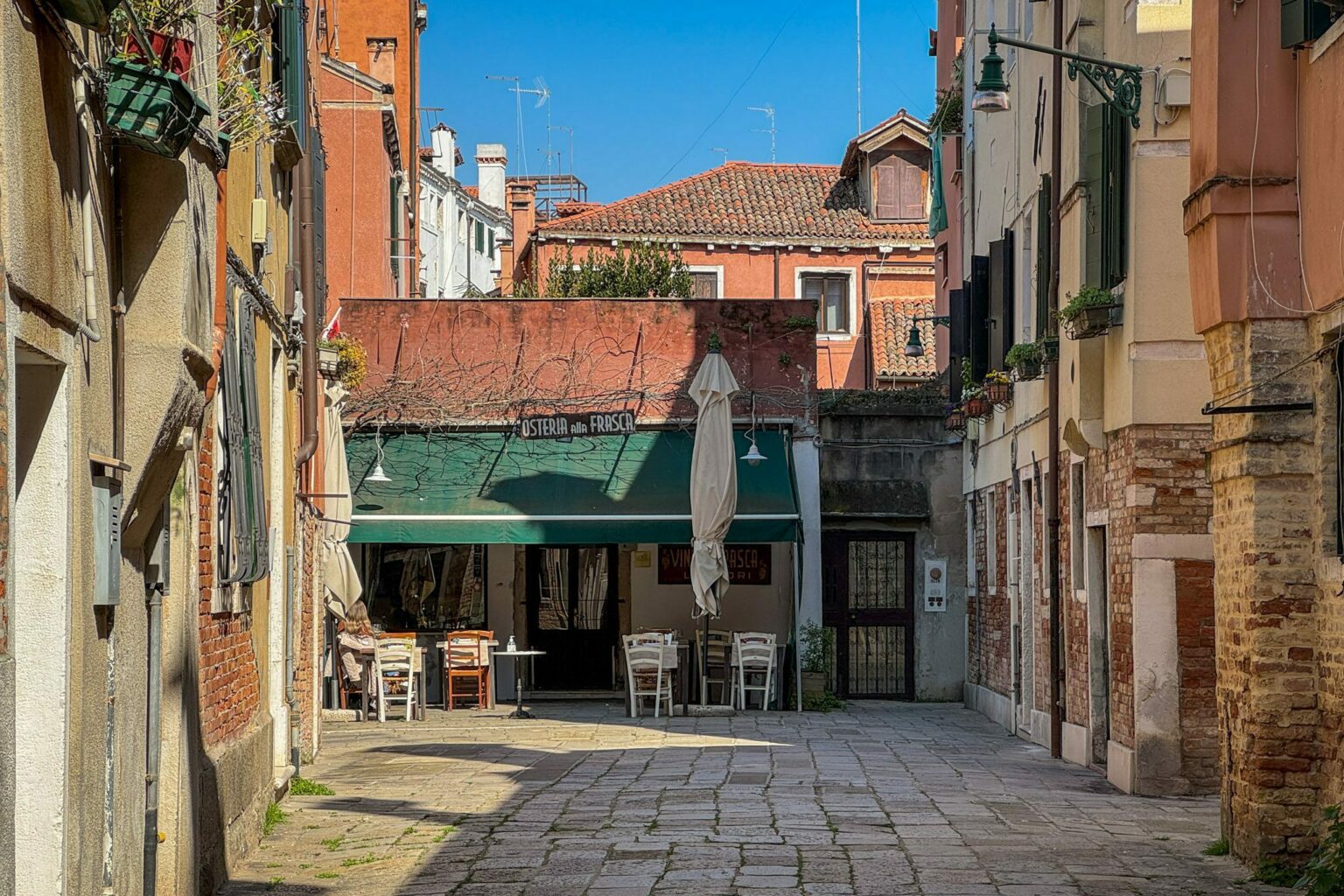 Where To Stay In Venice A Complete Guide To 4 Areas Where To Stay In Venice A Complete Guide To 4 Areas
