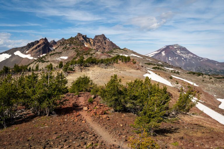 Hiking the Tam McArthur Rim Trail to Broken Hand 